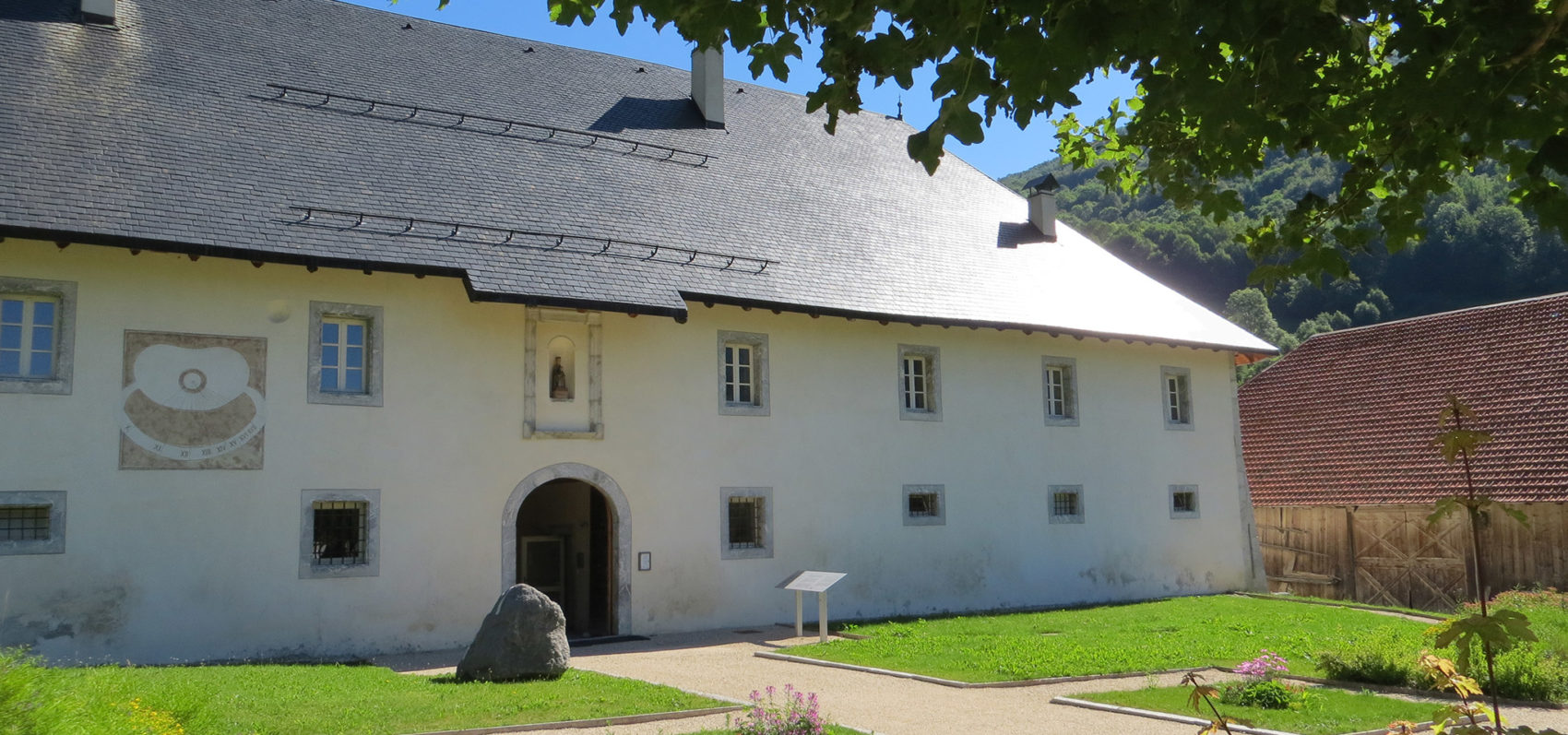 Chartreuse d'Aillon - extérieur-ete